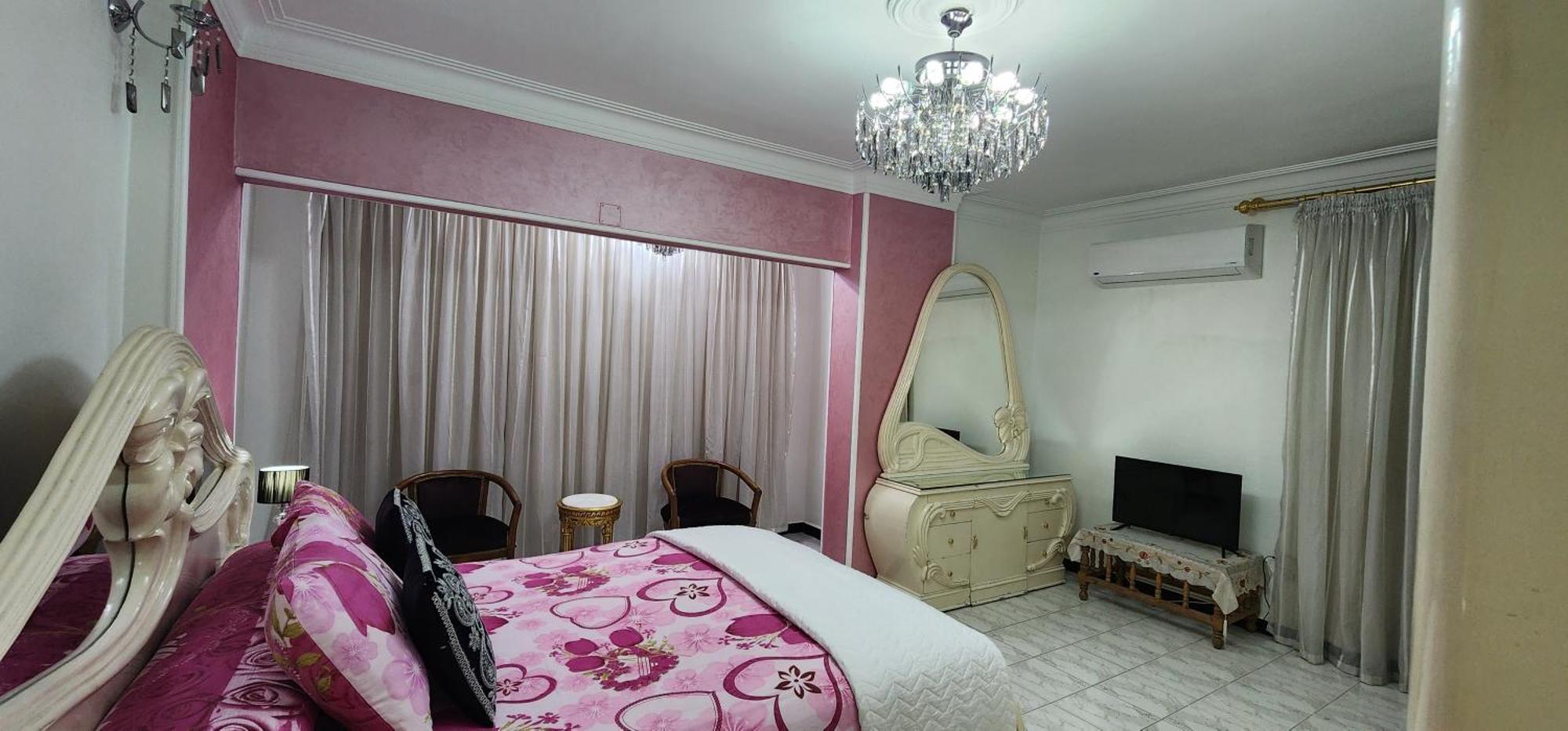 Unique In Sheraton Heliopolis * Caïro